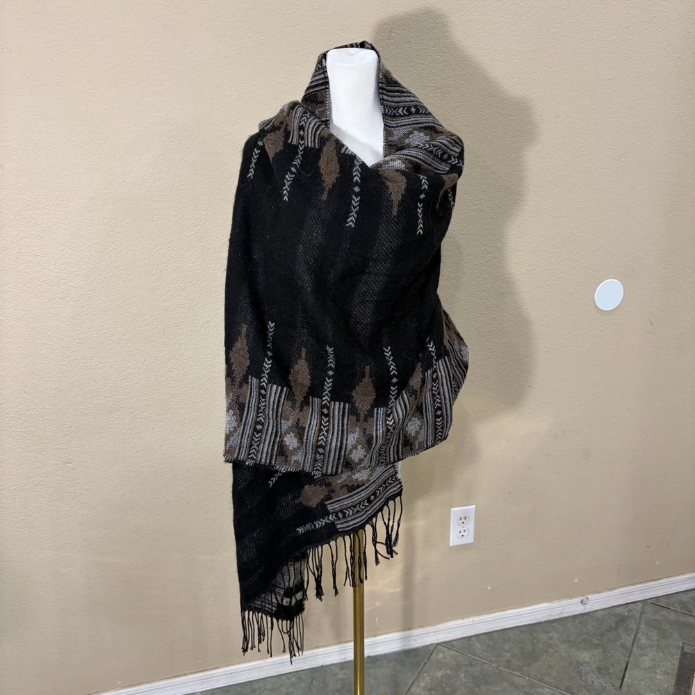 Woolrich Shawl Poncho Wrap Wool Blend Womens One Size Aztec Western Boho Hipie